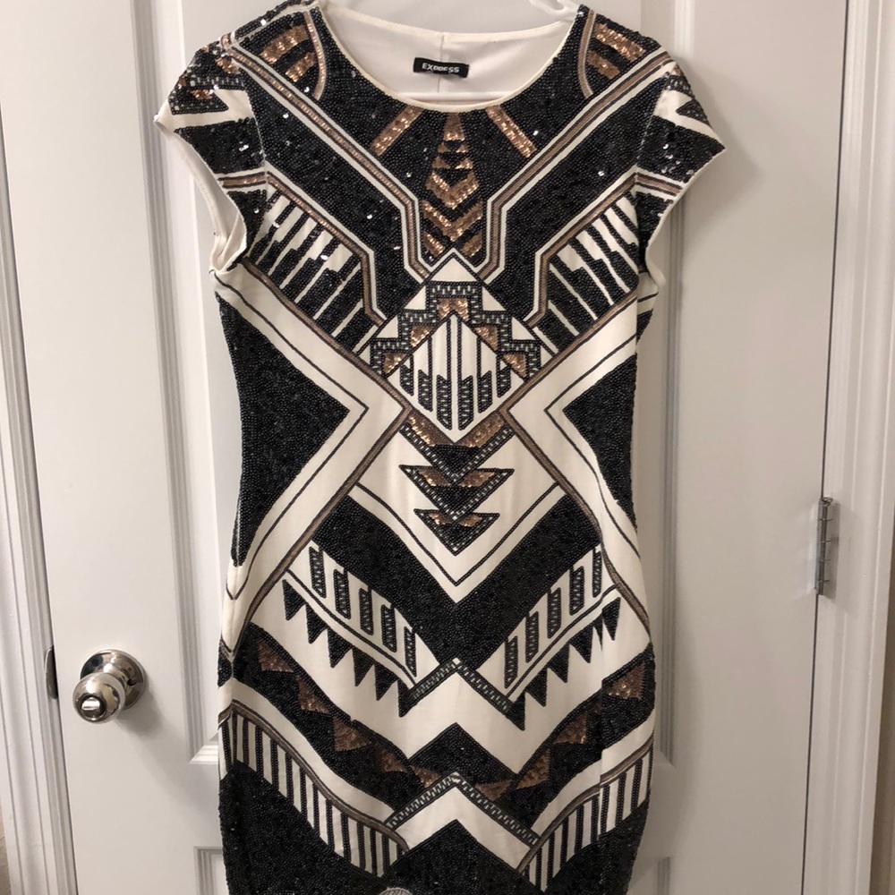 Light catching stunner. 1 time wear/NYE.